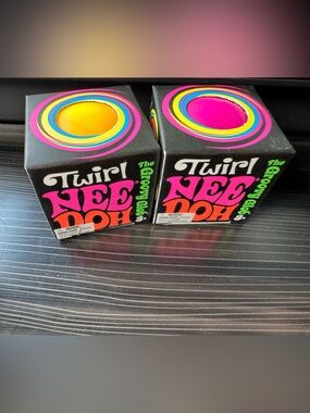 2 needoh Twirl Neon Hole Groovy Glow Pack - Pink & Yellow
